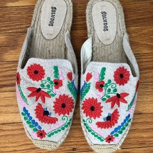 Soludos Ibiza Embroidered Floral Mule